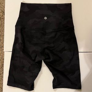 Lululemon align shorts size 6 camo